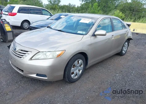 2008 Toyota Camry Le z USA, uszkodzony, nr VIN 4T1BE46K18U753045